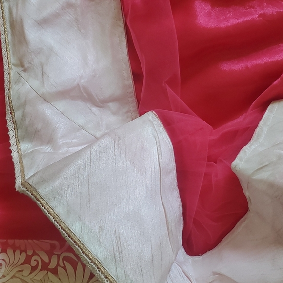 Gown - Picture 6 of 13